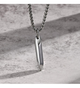 Hosszúkás nemesacél medál nyakláncon Hosszúkás nemesacél medál nyakláncon