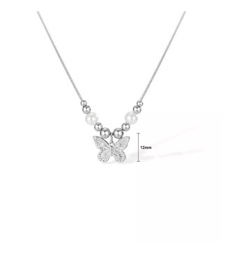 Lepke díszes, gyöngyös nemesacél nyaklánc Lepke díszes, gyöngyös nemesacél nyaklánc