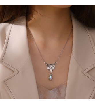 Wicca nemesacél nyaklánc AB csepp kristállyal Wicca nemesacél nyaklánc AB csepp kristállyal