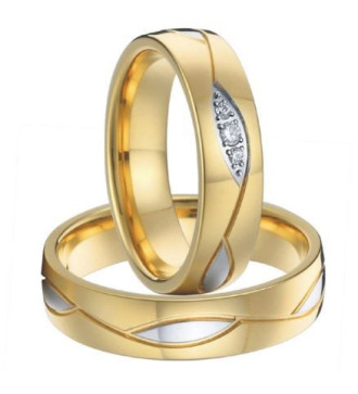 Aranyozott, női karikagyűrű kristályokkal, nemesacélból