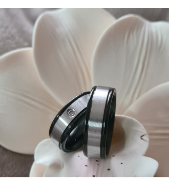 Noir fekete sávos, prémium nemesacél férfi karikagyűrű