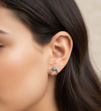 Félhold orvosi fém fülbevaló, türkiz kővel