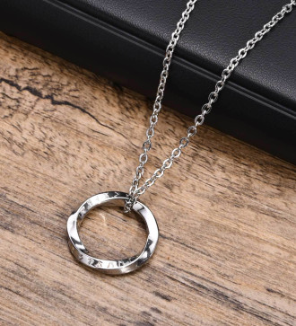 Nemesacél kör medálos nyaklánc, rúnákkal