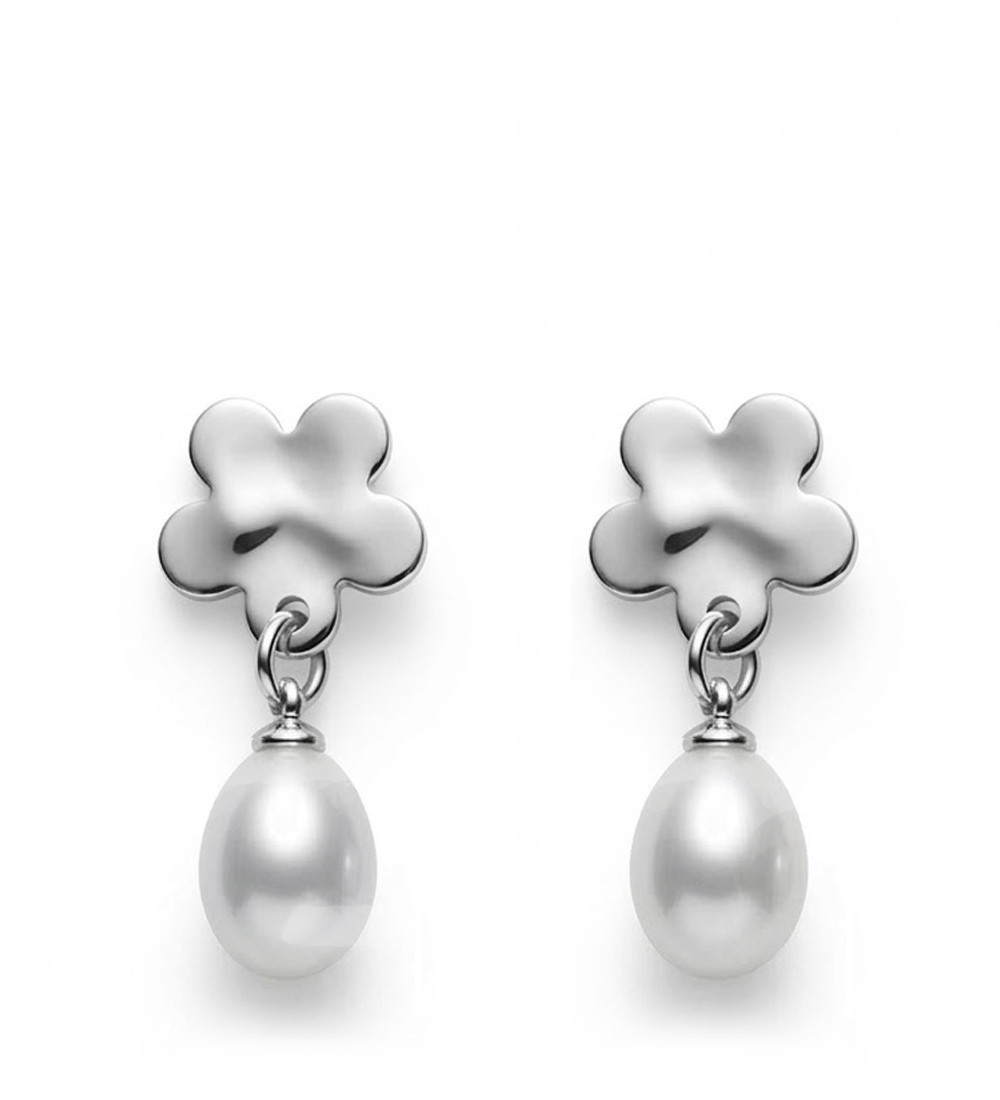 FloralPearl elegáns virágos gyöngy fülbevaló