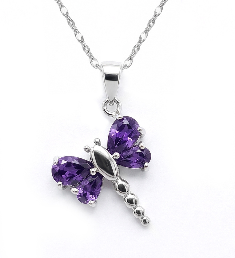 Ezüst szitakötő medál nyakláncon, lila kristályokkal
