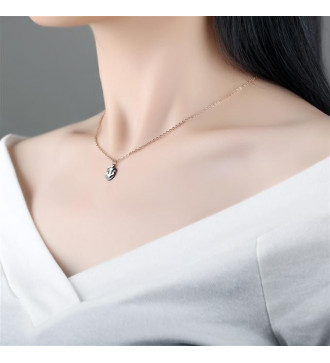 Nemesacél horgony medál nyakláncon, rozé arany bevonattal Nemesacél horgony medál nyakláncon, rozé arany bevonattal