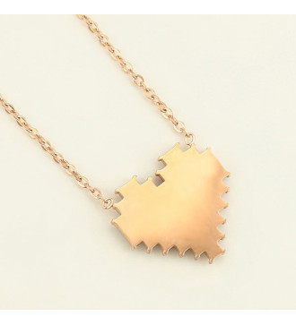 Szövet hatású nemesacél szív medál nyakláncon Szövet hatású nemesacél szív medál nyakláncon