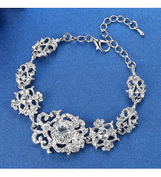 Barokk esküvői karkötő kristályokkal