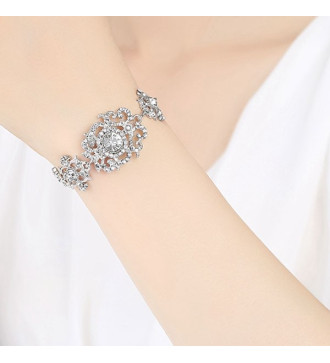 Barokk esküvői karkötő kristályokkal