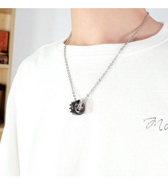 Kristályos koronák, nemesacél páros medál szett nyaklánccal Kristályos koronák, nemesacél páros medál szett nyaklánccal