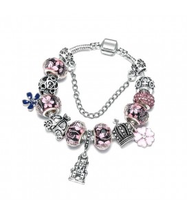 Pandora stílusú karkötő, rózsaszín charmokkal díszítve